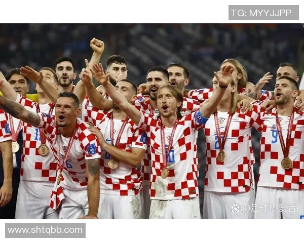 足球明星亲密瞬间高清图片大集合展现他们的魅力与风采