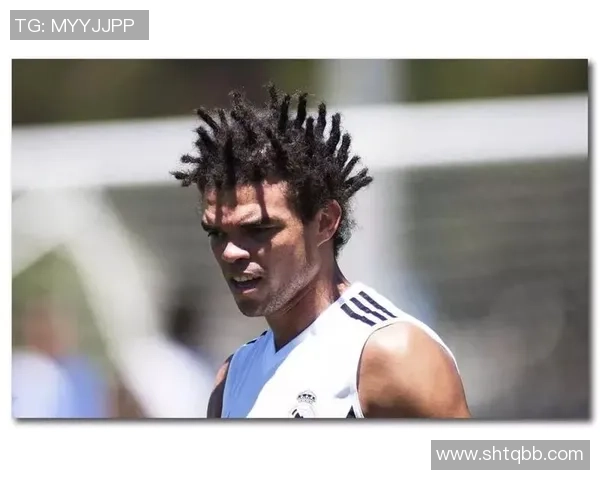 国外足球明星独特发型大盘点展现个性与风格的完美结合